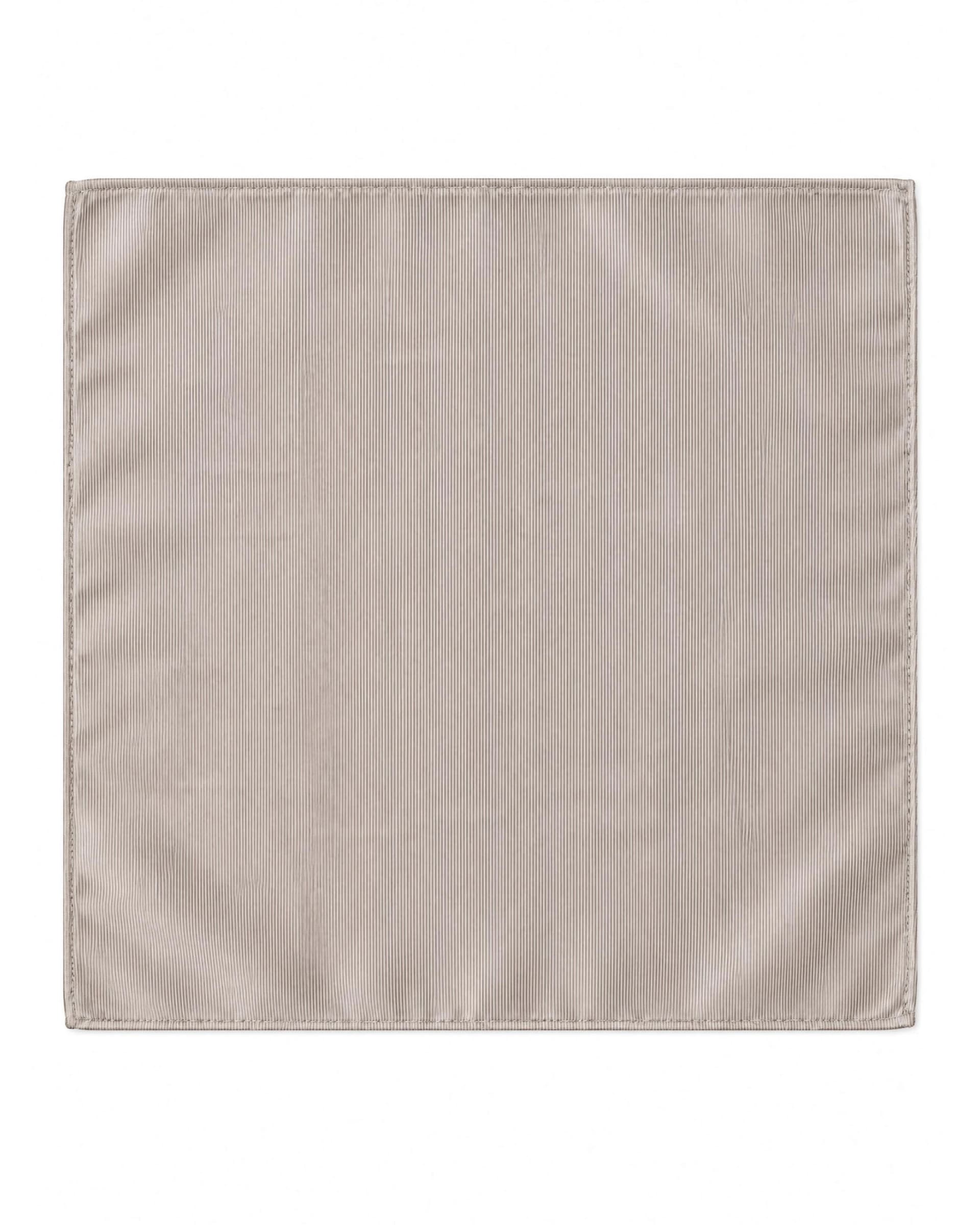 Beige lommetørklæde i silke, Beige klud