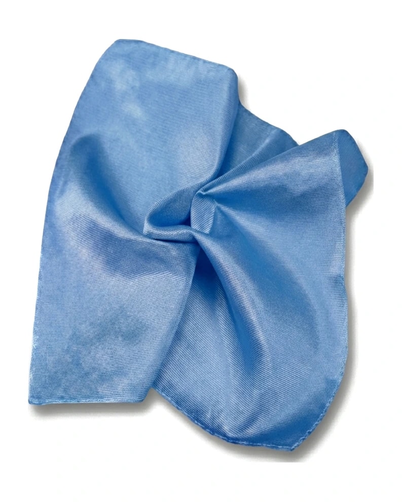 lommetoerklaede-i-lyseblaa-twill-silke-02