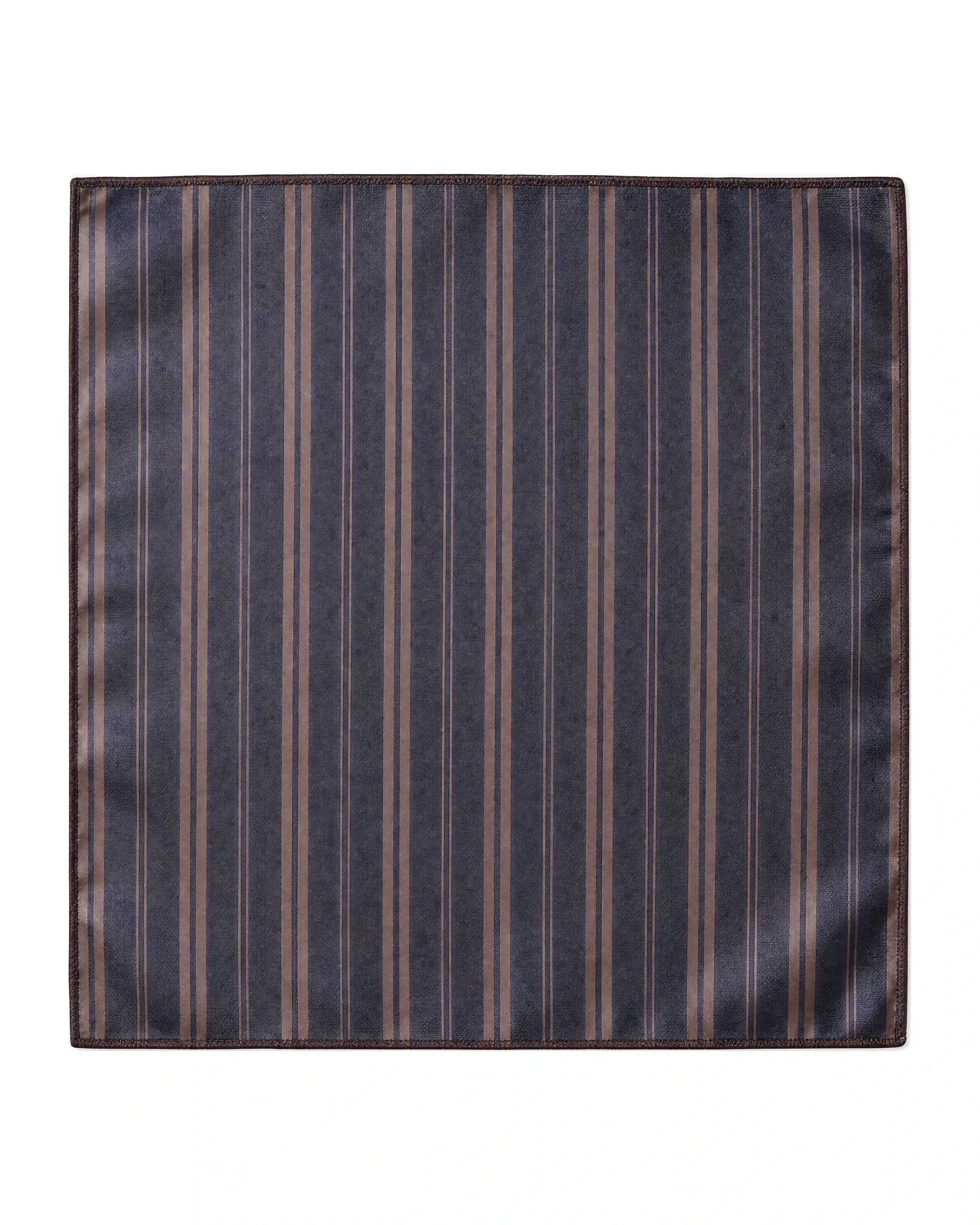 lommetoerklaede-i-brun-og-bronze-02