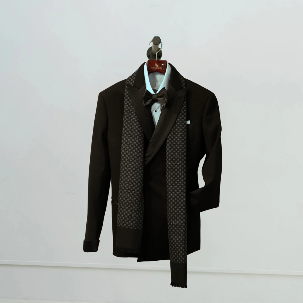 Brown Deep Weave Silk Tie – detail