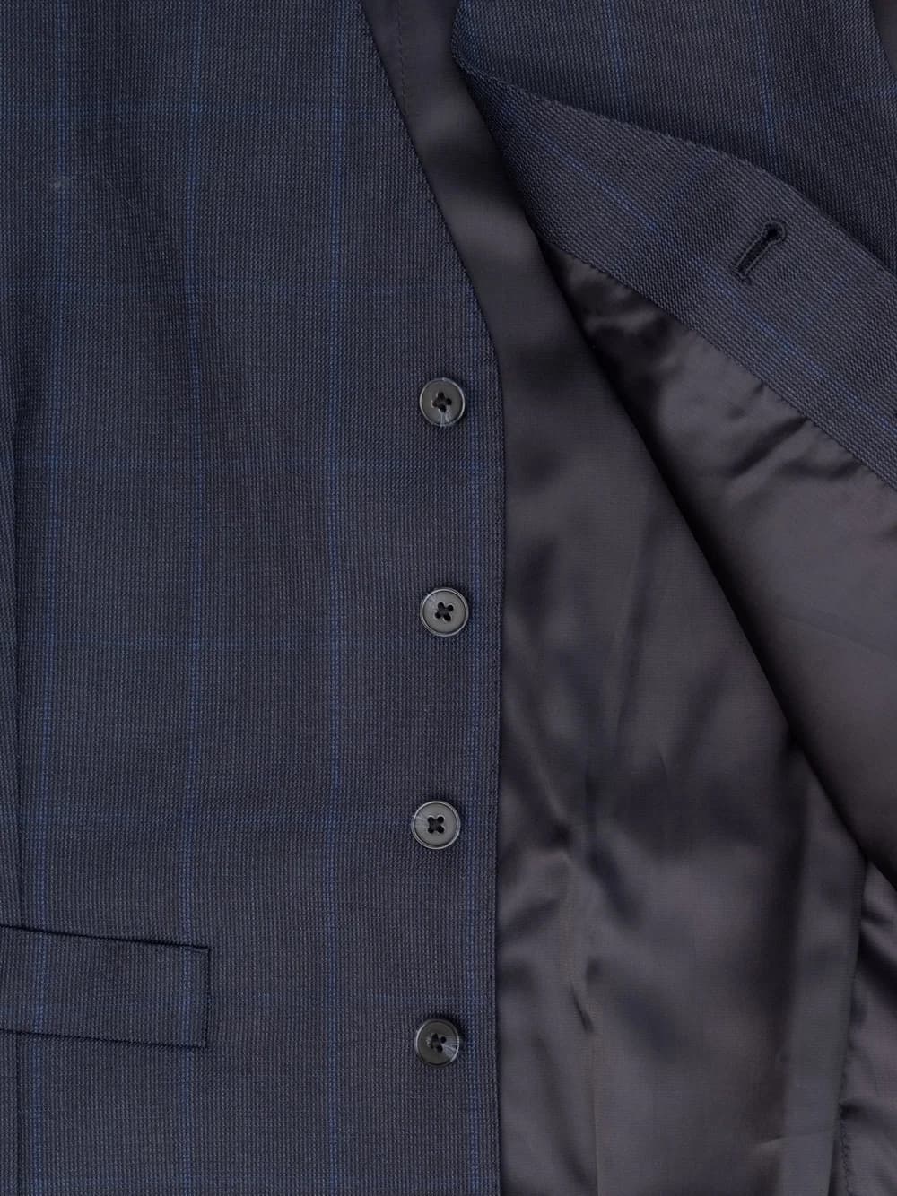 Made-to-measure single pieces: waistcoat, shirt and trousers