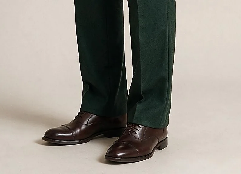 Green 2-Piece Super 110s Wool Suit, hem detail