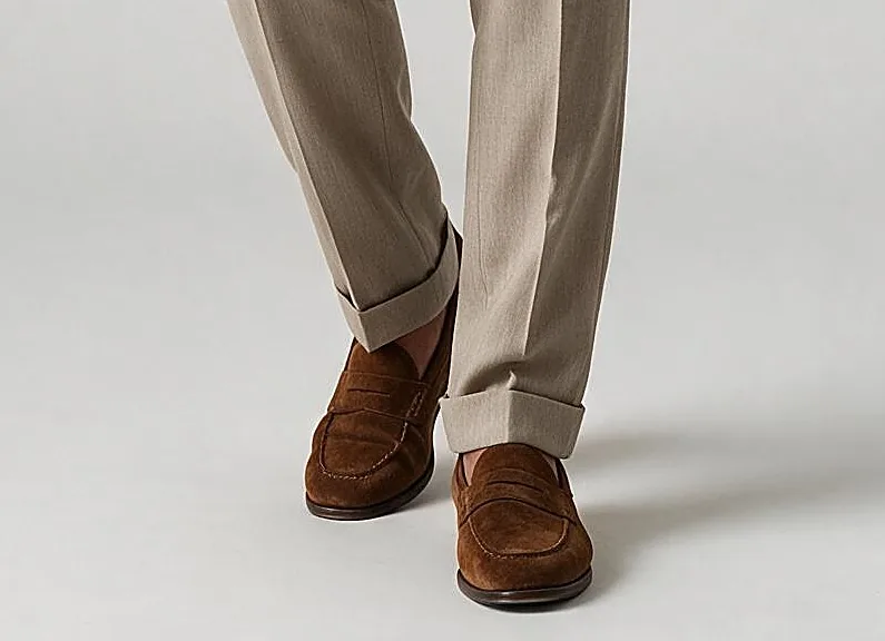 Light Sand Suit, hem detail