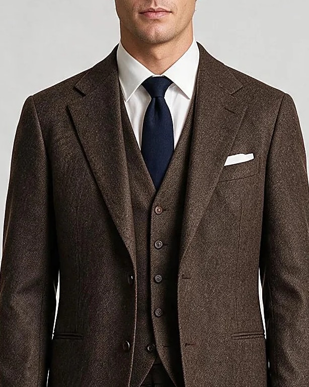 Brown Super 120s Wool Three-Piece Suit, collar detail