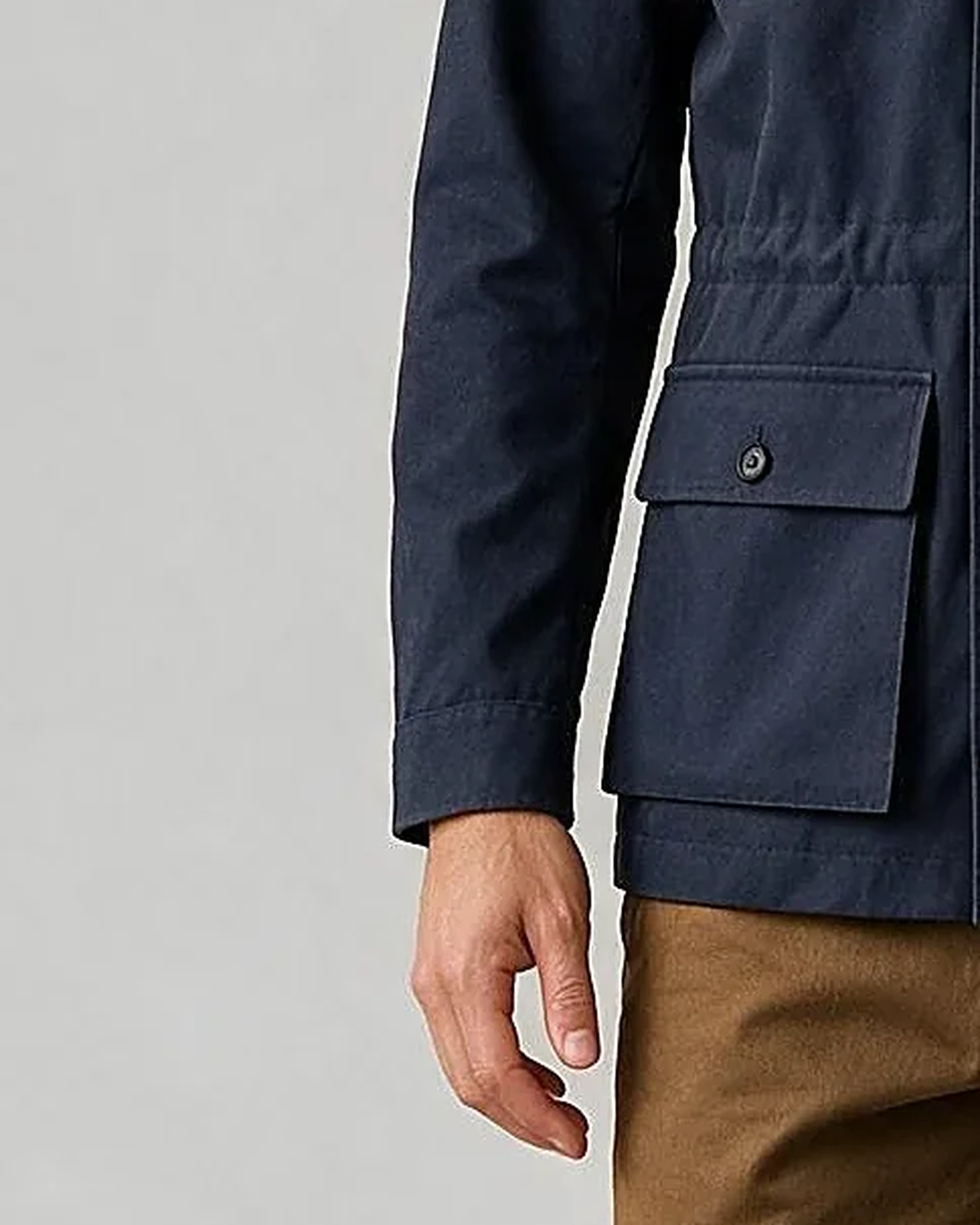 Marineblå Field jacket, detalje af manchetten