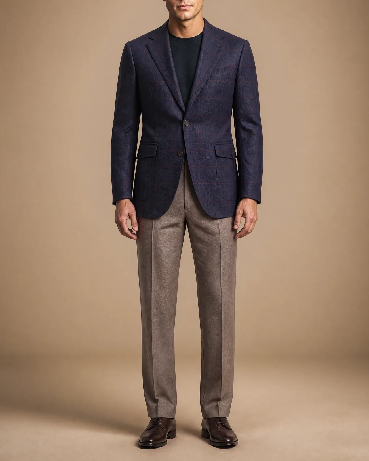 Marineblå og rødbrun windowpane blazer, på model