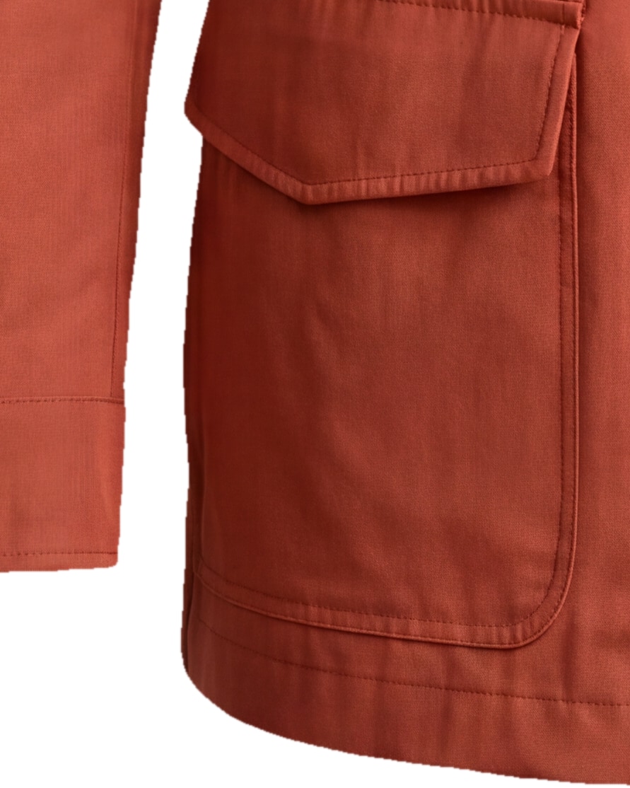 Rødbrun Field jacket med lynlås, detalje af manchetten