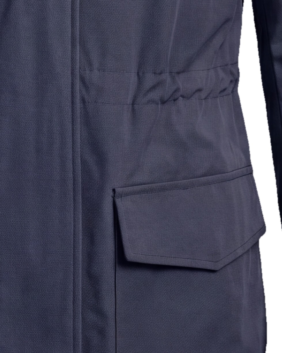 Marineblå Field jacket med lynlås, detalje af lommen