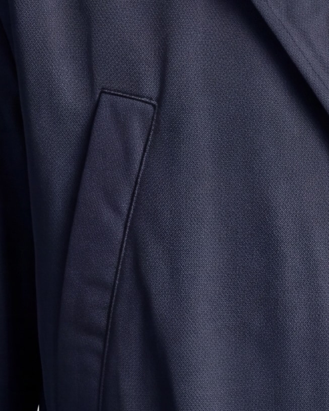 Marineblå Field jacket med lynlås, nærbillede af materialet