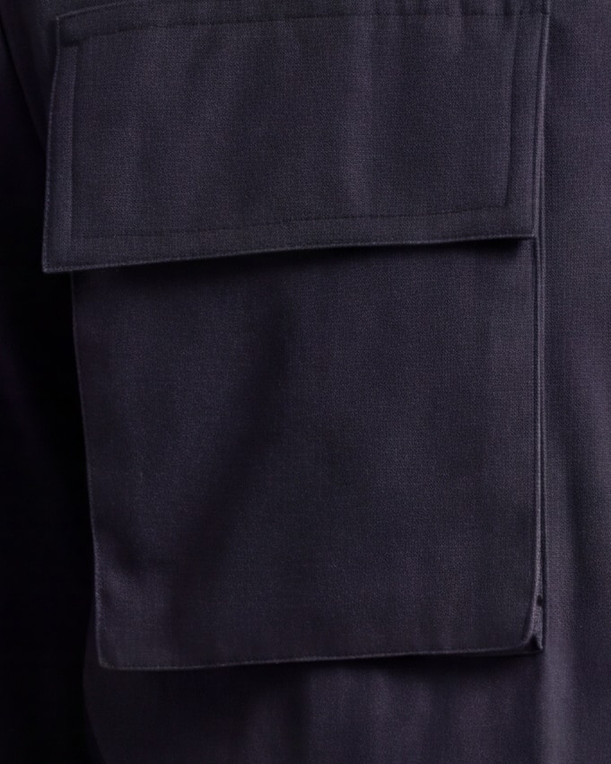 Mørk marineblå Field jacket med ståkrave, nærbillede af materialet