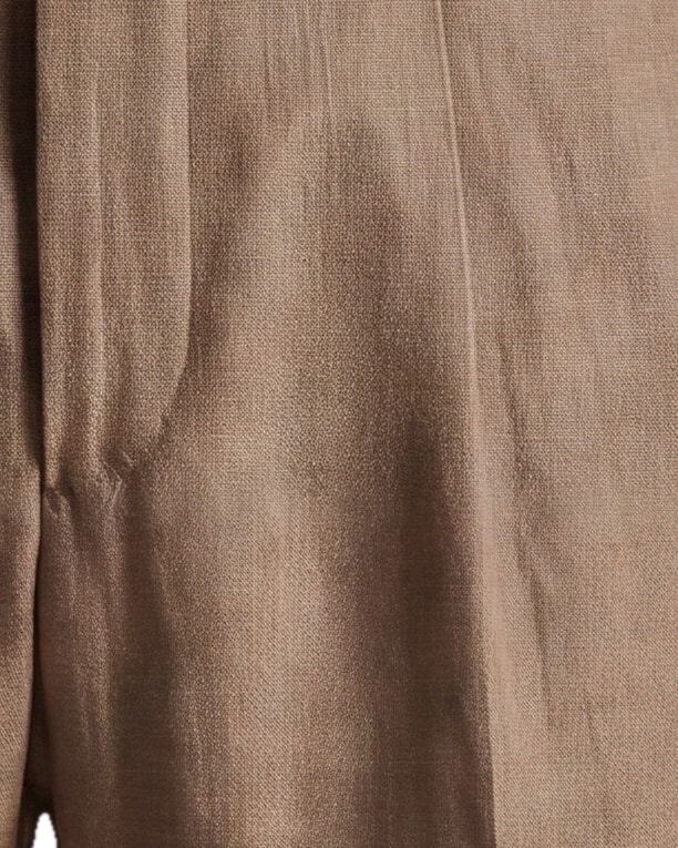 Gråbrun hørbukser, detalje af lommen