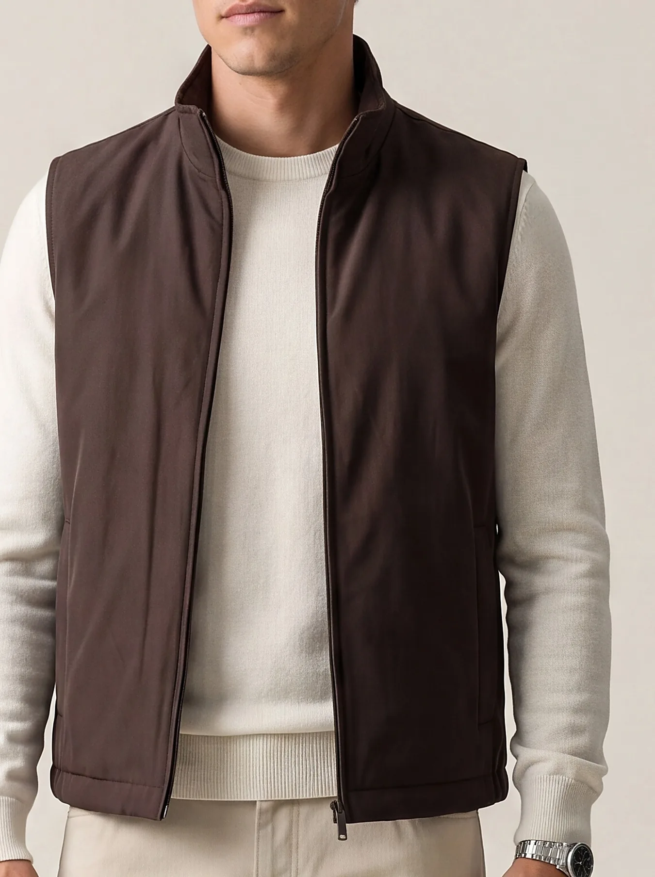 Brown Seasonal Gilet, collar detail