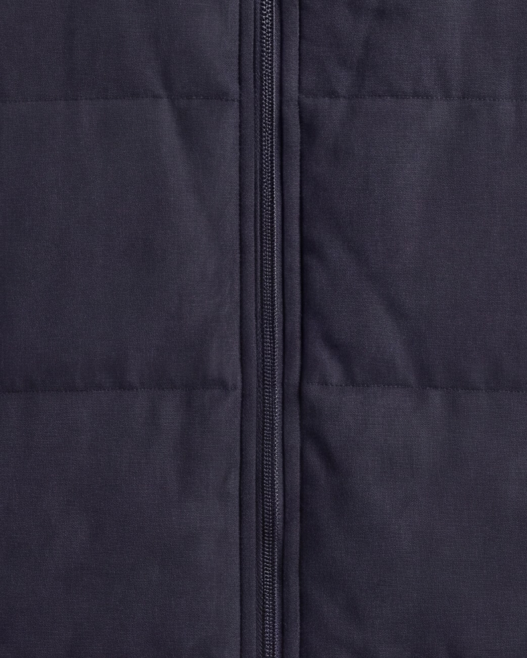 Mørk marineblå panelled gilet, set forfra