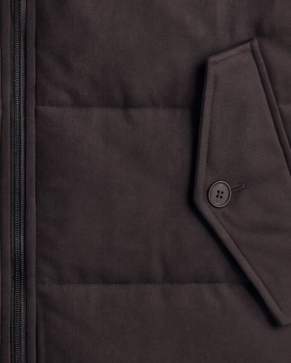 Sortbrun panelled gilet, detalje af lommen