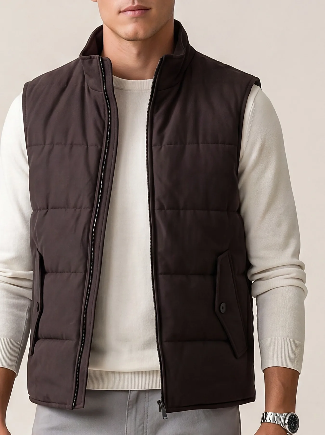Sortbrun panelled gilet, detalje af kraven