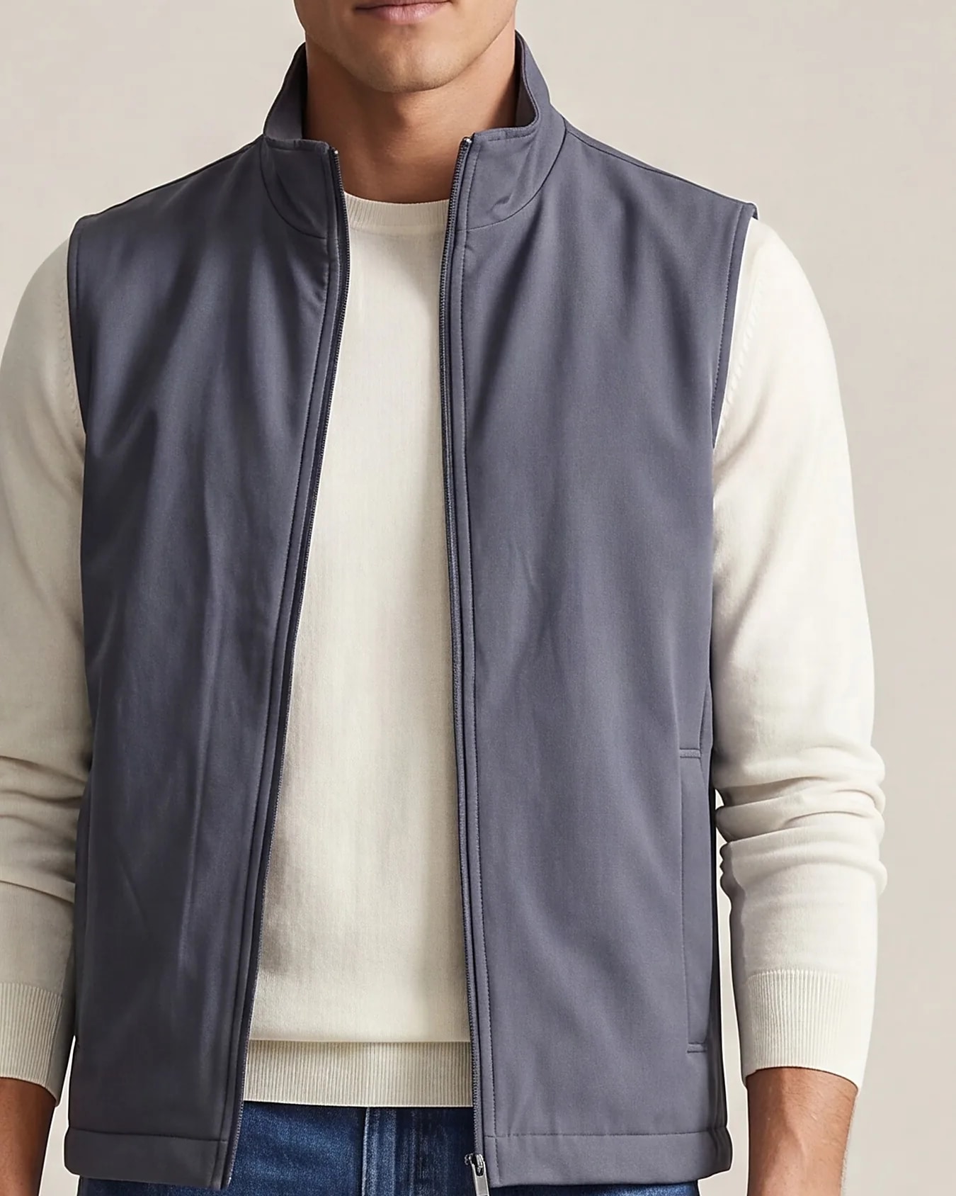 Stålgrå sæsongilet, detalje af kraven
