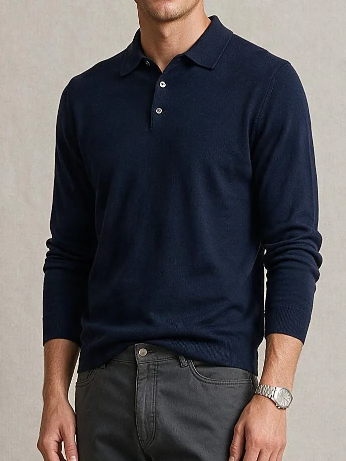 Navy Merino Uld Polo, detalje af halsudskæringen