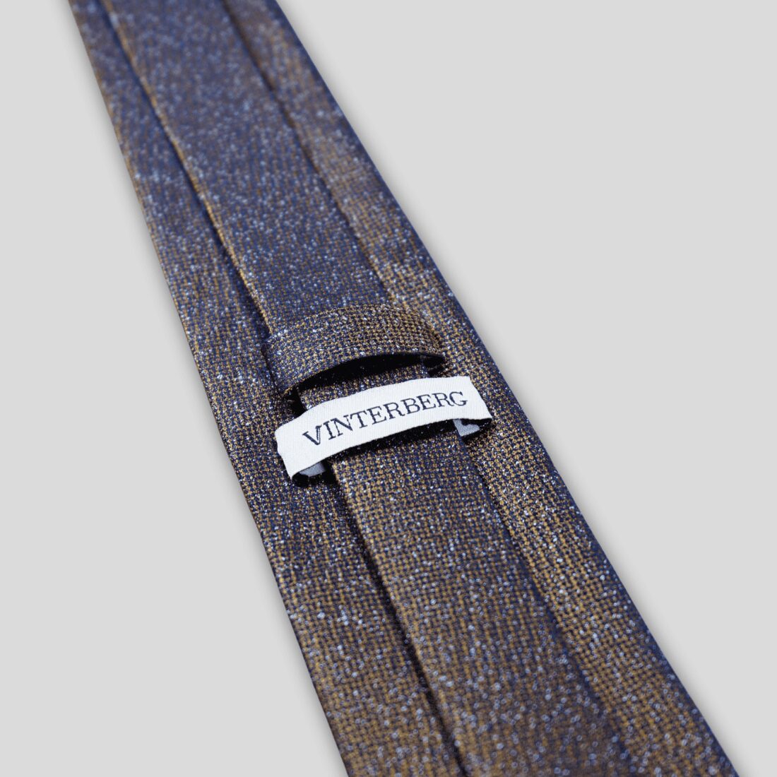 Brunt dybt silkeslips1