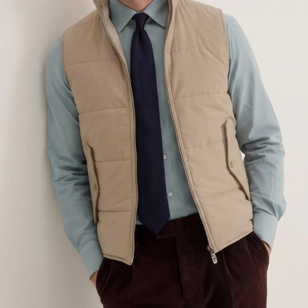 Gilet med paneler i beige
