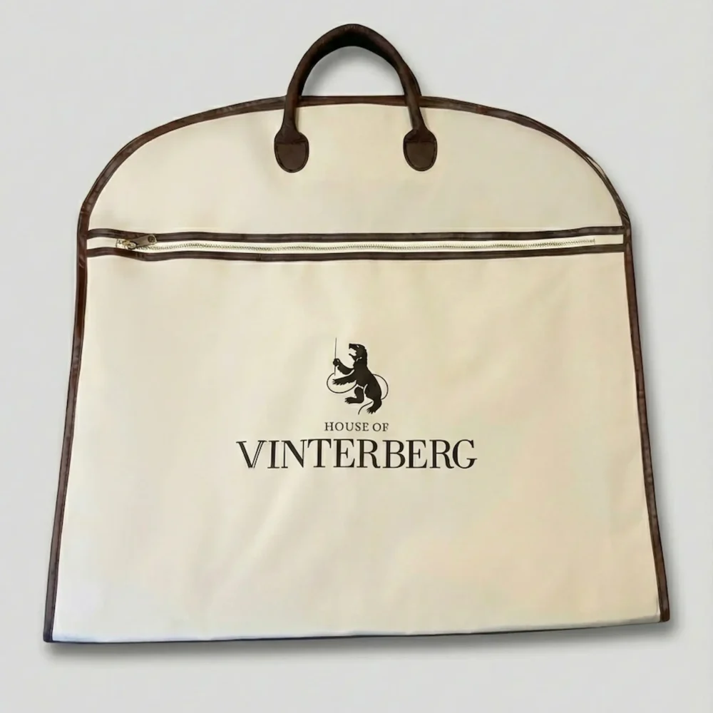 Vinterberg Signature Garment Bag