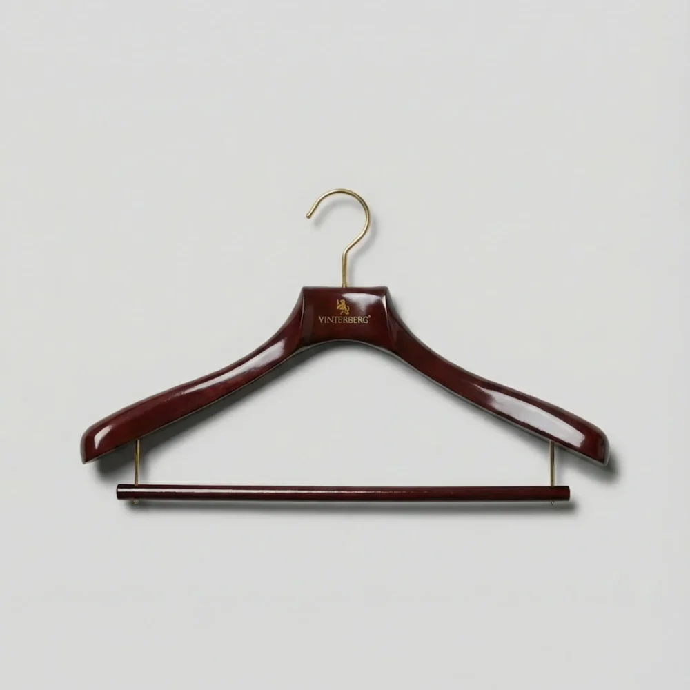 Vinterberg Signature Hanger