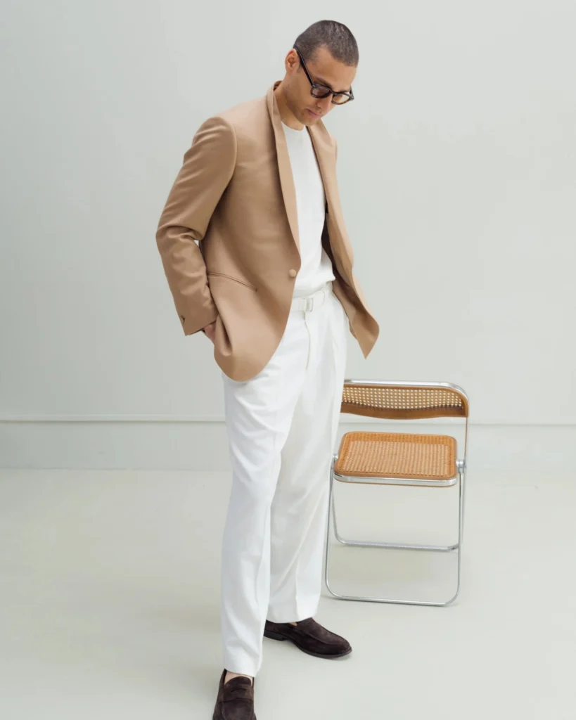 Beige jakke med sjalrevers1