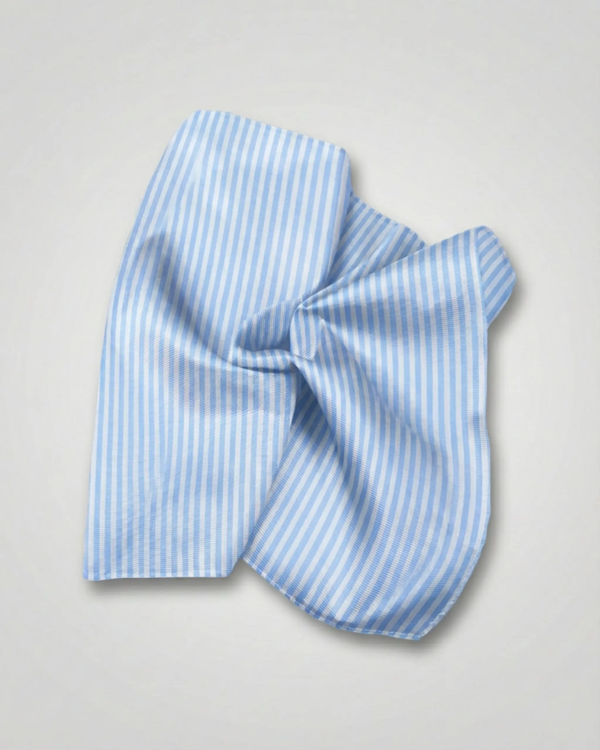 Blåstribet Silke lommetørklæde Blue Striped Silk Pocket Square