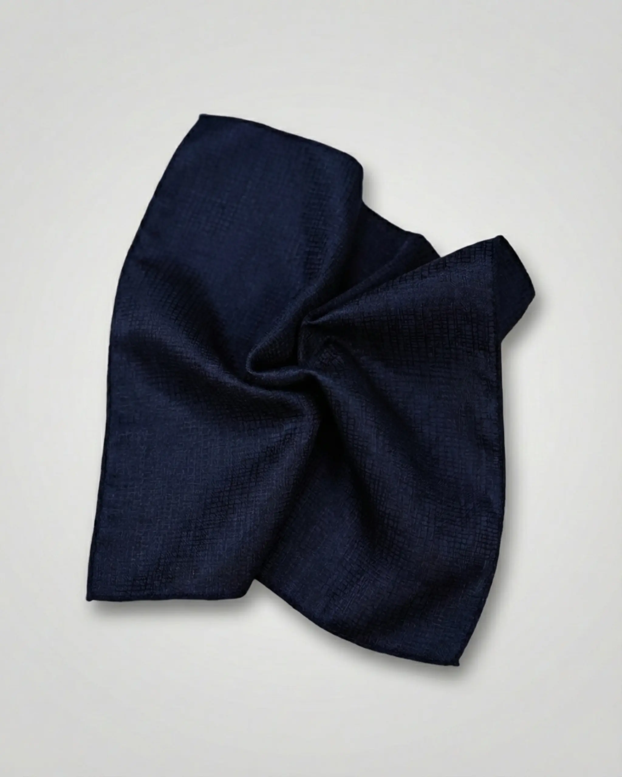 Lommeklud i blåmønstret silke Blue Patterned Silk Pocket Square