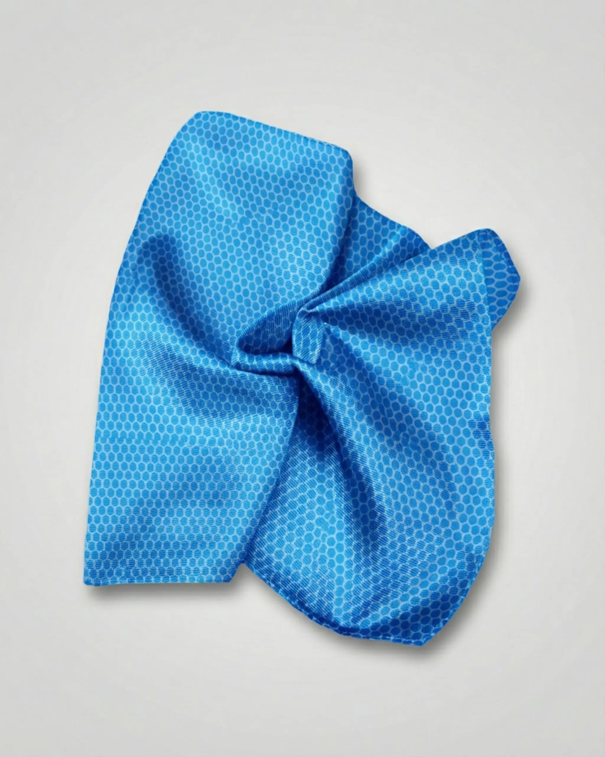 Lommetørklæde i silke med blå prikker Blue Dots Silk Pocket Square